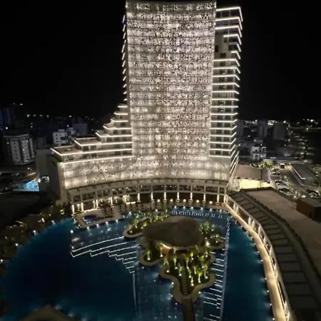 Grand Sapphire One Bedroom *